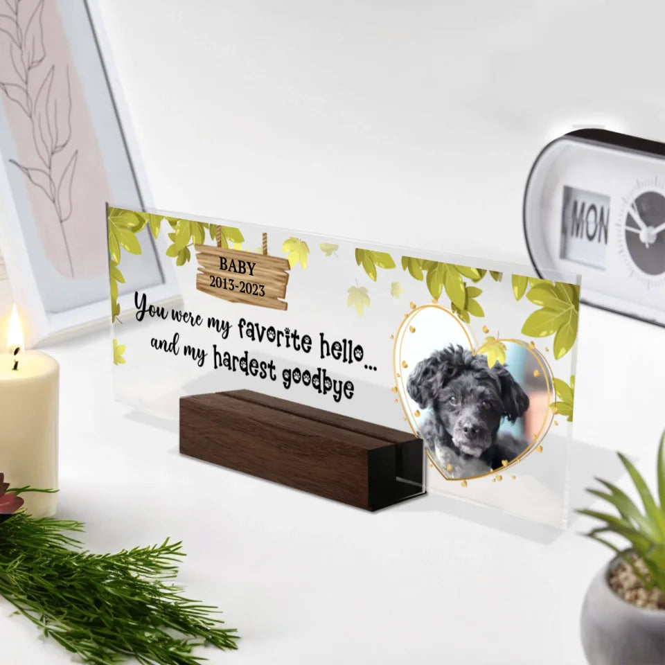 Acrylic desk plaque with a pet photo, a heartfelt quote, and customizable details, ideal as a pet memorial or remembrance keepsake